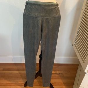 Lulu Lemon yoga pant size 4